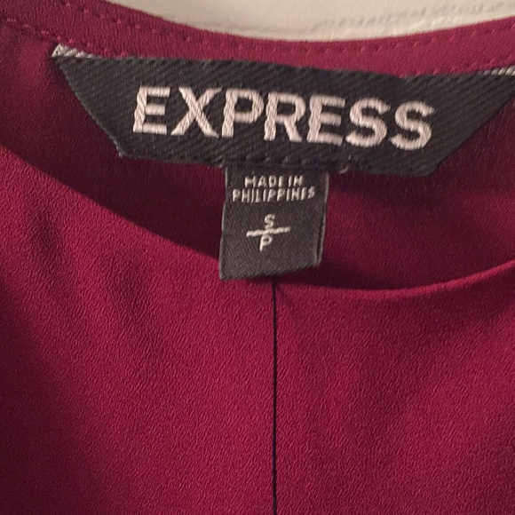 Express split hem cross back top - Picture 3 of 8